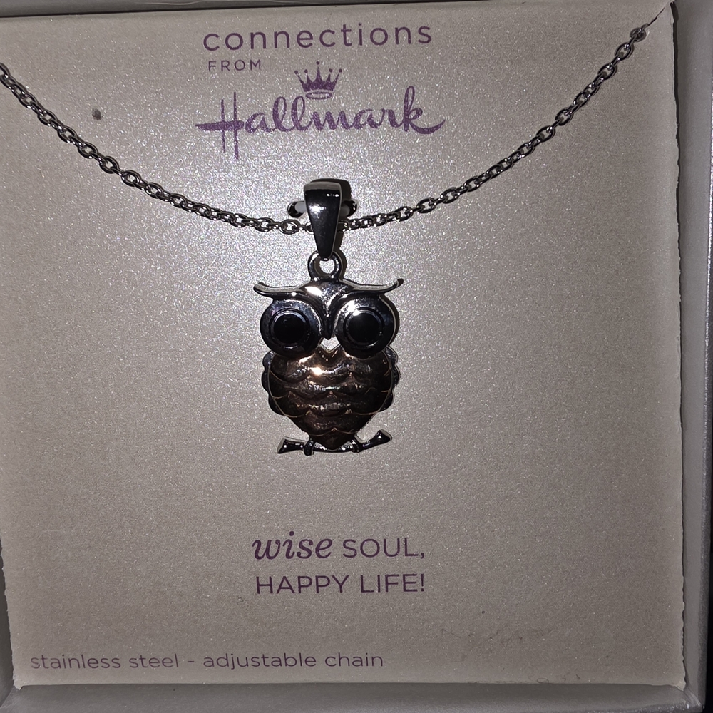 Hallmark Connections Collectiom Black and Silver Owl Necklace